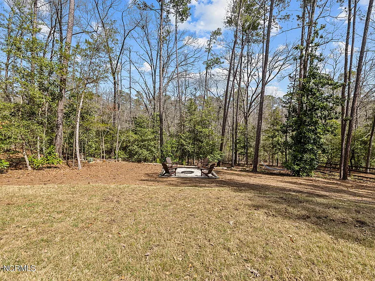 182 Lakeview Dr — Photo 5