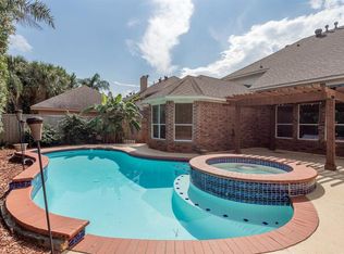 2438 La Rochelle Ct, Seabrook, TX 77586