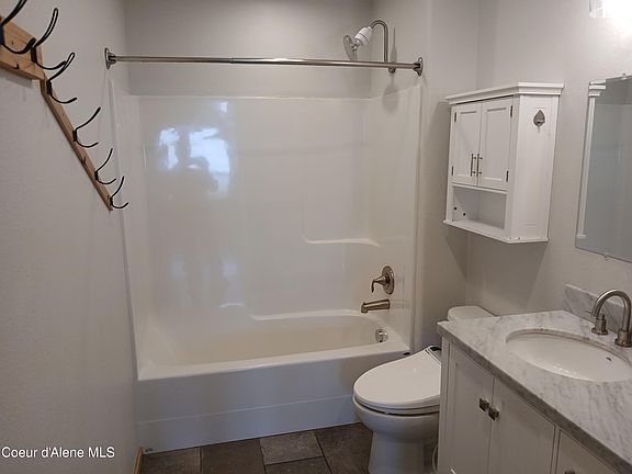 2nd image of 1031 E Rock Creek Rd