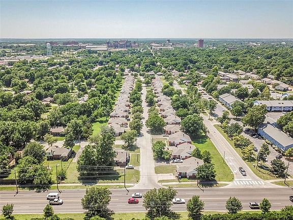 2nd image of 1001 Arkansas St
