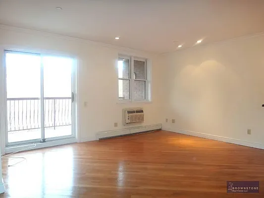 Rented by Brownstone Real Estate | media 9