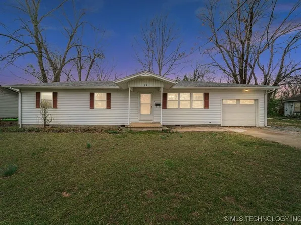 20 S Orphan St, Pryor, OK 74361