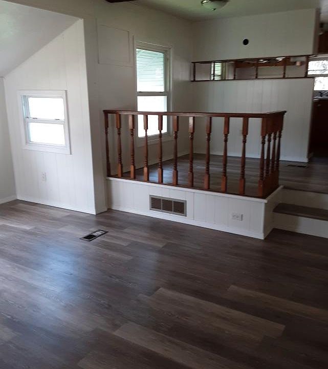 1st image of 21 Ceres Dr
