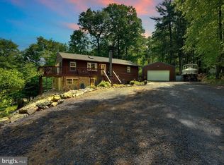 2436 Running Bear Cv, Auburn, PA 17922
