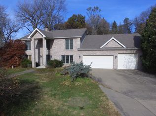 926 2nd Ave S, Clinton, IA 52732