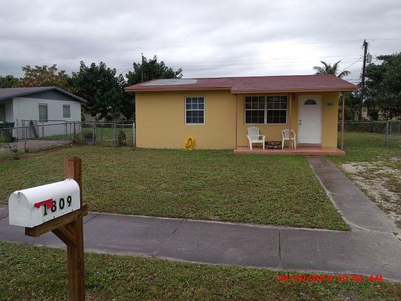 2nd image of 1809 NW 25th Ter