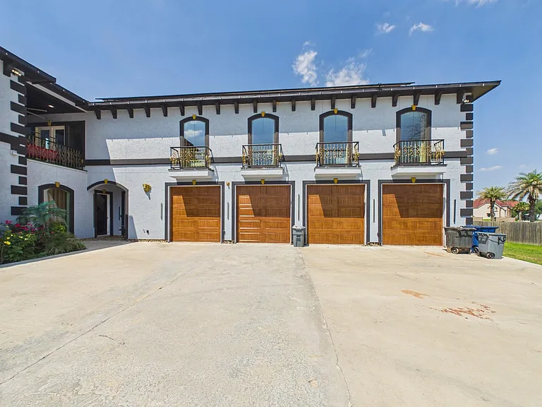 1259 County Road 147 — Photo 3