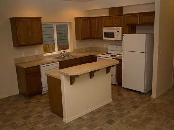 3rd image of 8724 NE 28th Way