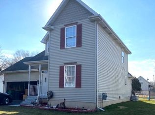 9 Union St, Joliet, IL 60433