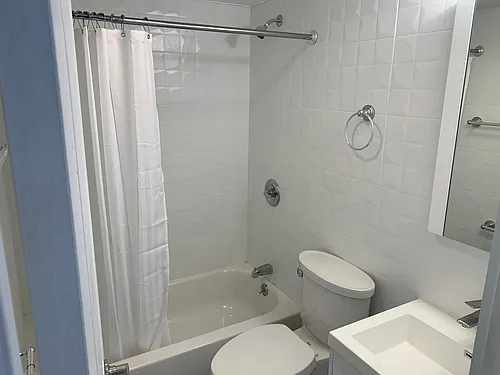 73 Woodvale Ave #1 Photo 1
