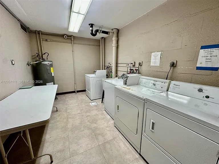 800 NE 195th St #314 — Photo 29
