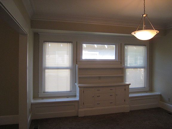 Dining room Built in