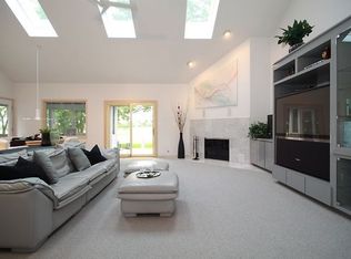 1287 Cranbrook Cir, Aurora, IL 60502