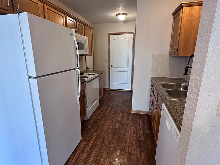 109 NE Adams Dairy Pkwy — Photo 7