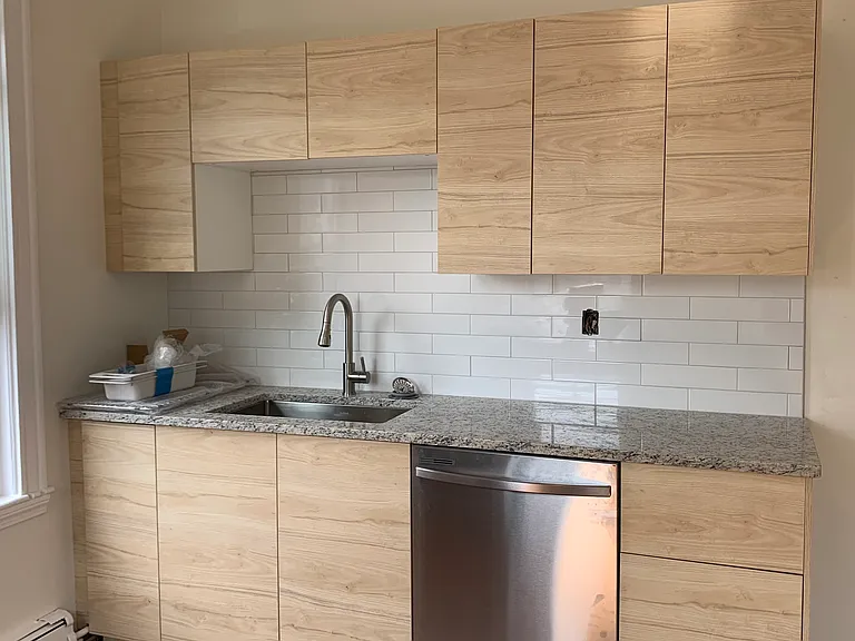 10 Clary St #3 — Photo 2