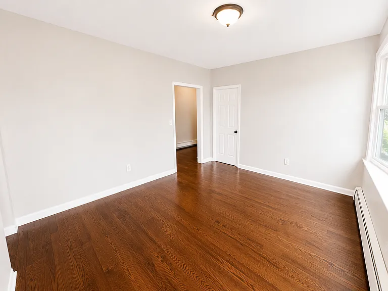 526 S 13th St #1 — Photo 8