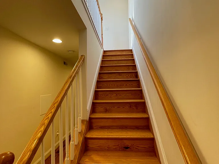 3211 Dillon St — Photo 17