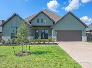 4388 Iron Mountain Dr, Bryan, TX 77802