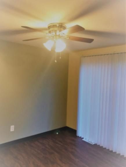 2nd image of 5703 Oxford Ln #12
