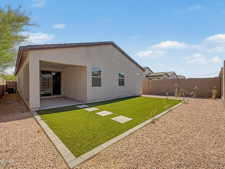 5722 W Getty Dr — Photo 39