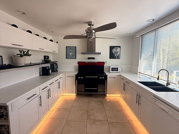3rd image of 66985 Estrella Ave