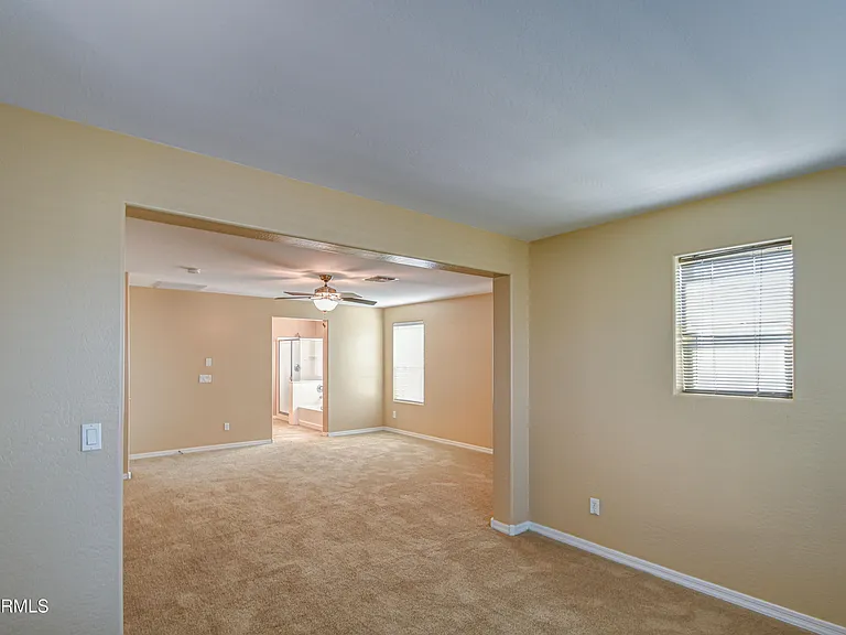 3114 E Franklin Ave — Photo 23