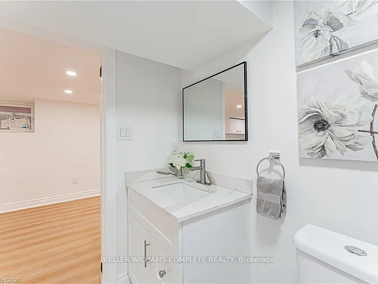 15 Barnesdale Ave N #2 — Photo 9