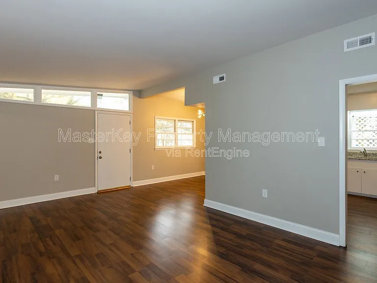 6313 Johnsdale Rd — Photo 3