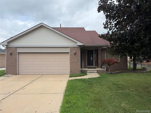 25032 Richard St, Taylor, MI 48180