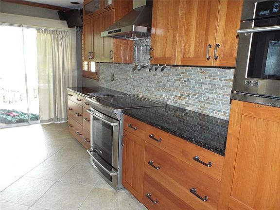 4th image of 10218 N Valle Dr