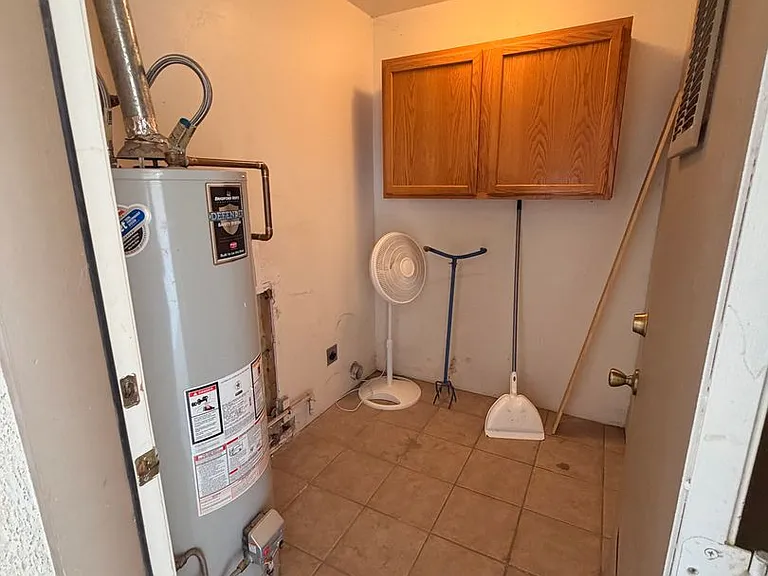 1041 S Matilda St — Photo 25