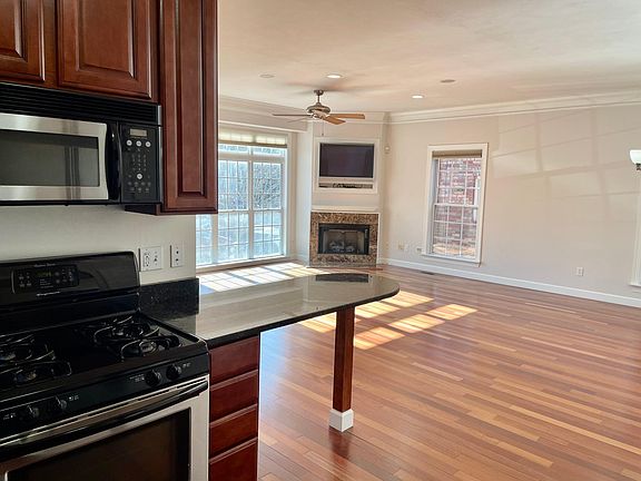 2nd image of 7147 Dartmouth Ave #1