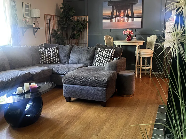 608 Charlton Dr — Photo 3