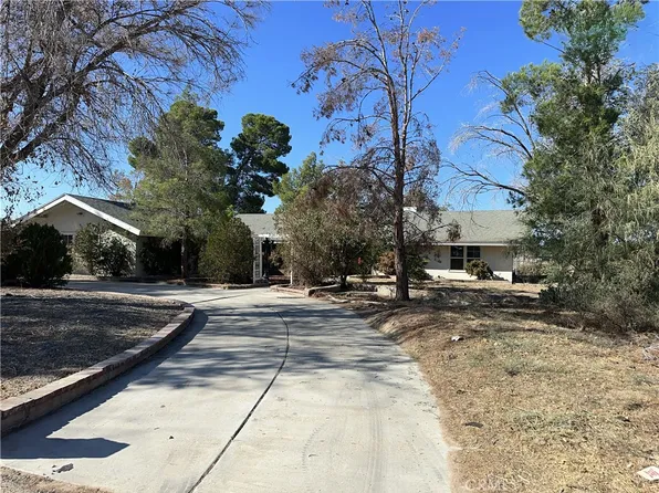 21265 Pine Ridge Ave, Apple Valley, CA 92307