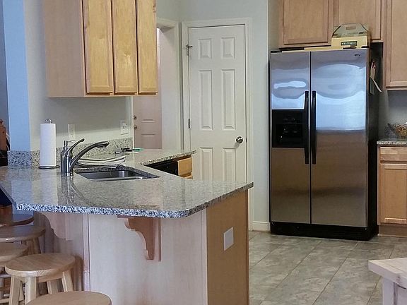 4th image of 8508 Lexington Dr