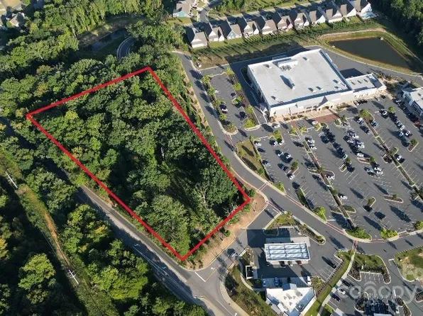 8219 New Town Rd, Waxhaw, NC 28173