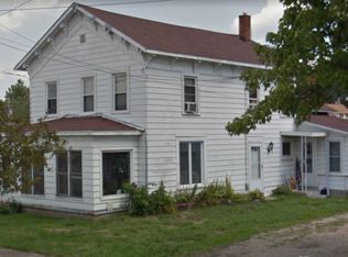122 N Anderson St, Plainwell, MI 49080