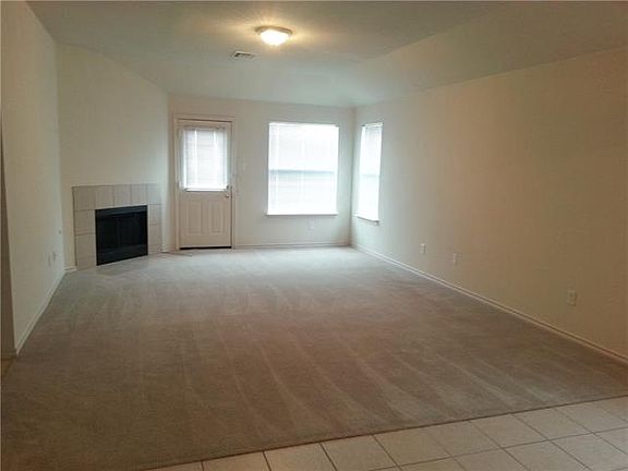 4th image of 3005 Admiral Dr