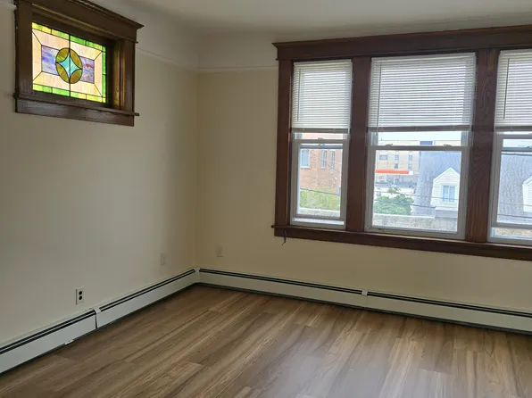 209 Columbus Place image 14 of 14