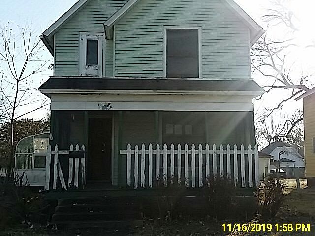 1st image of 531 5th St SE