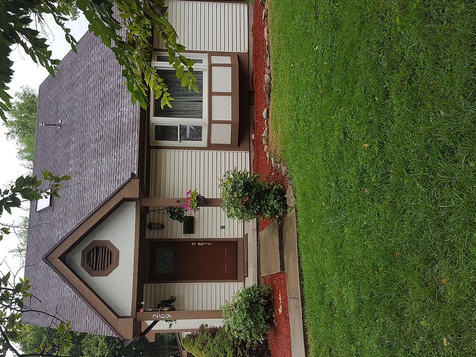 1st image of 289 N Galloway St