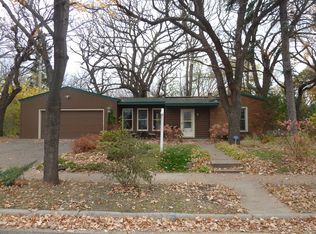 905 Young St, Saint Paul, MN 55104
