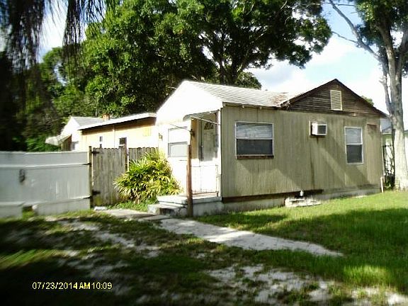 3rd image of 3308 57th Ave N