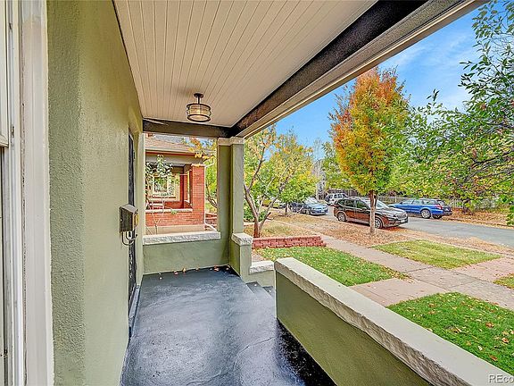 3rd image of 121 W Cedar Avenue