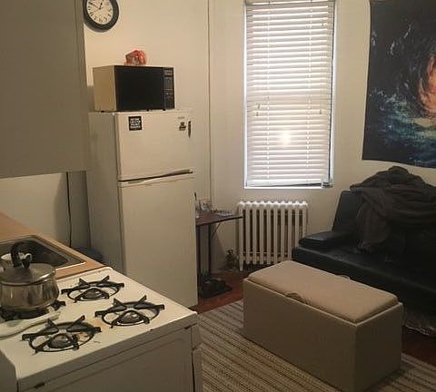 4th image of 228 W 18th St APT 27