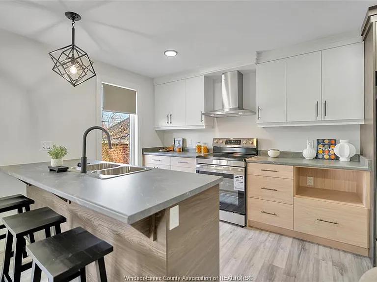 515 Caron Ave #2 — Photo 10