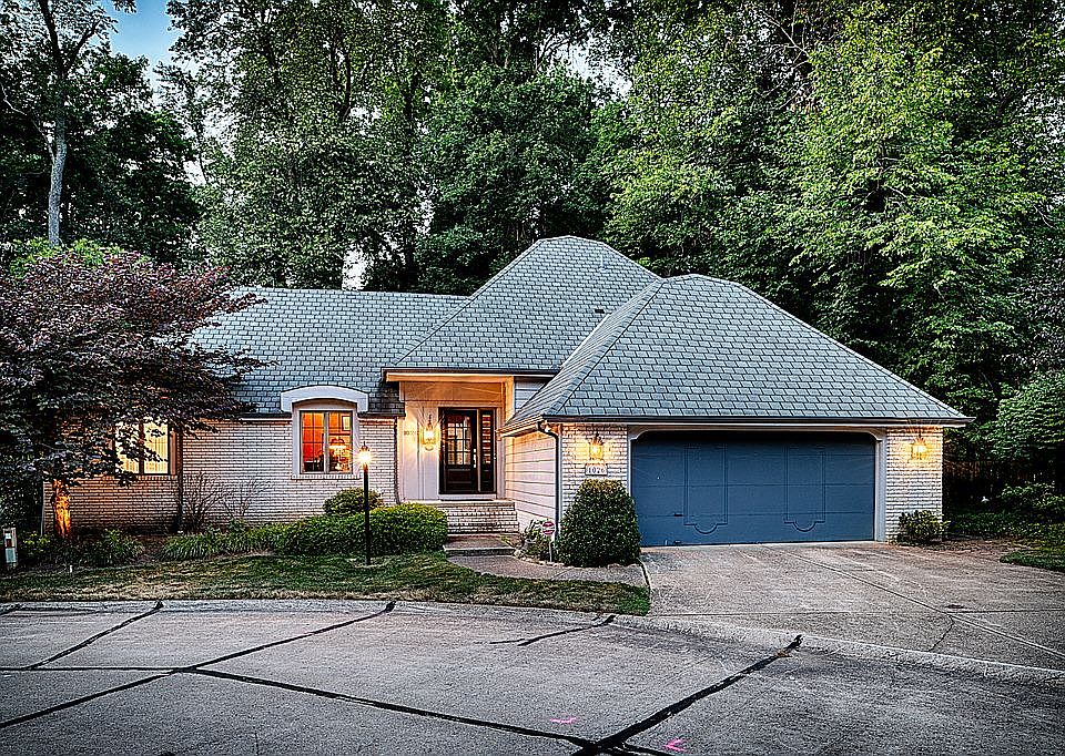 1st image of 1026 Creek Ln #6