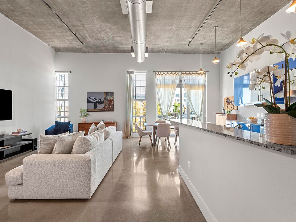 1st image of 185 NE 4th Avenue #208