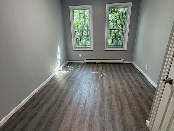 2nd image of 106 Sunset Ave #112