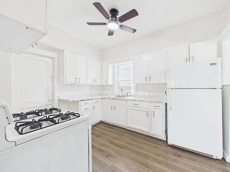 6921 Prospect Ave #C — Photo 4